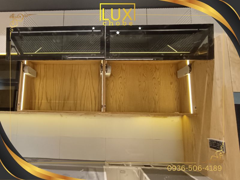 کابینت آشپزخانه طرح چوب